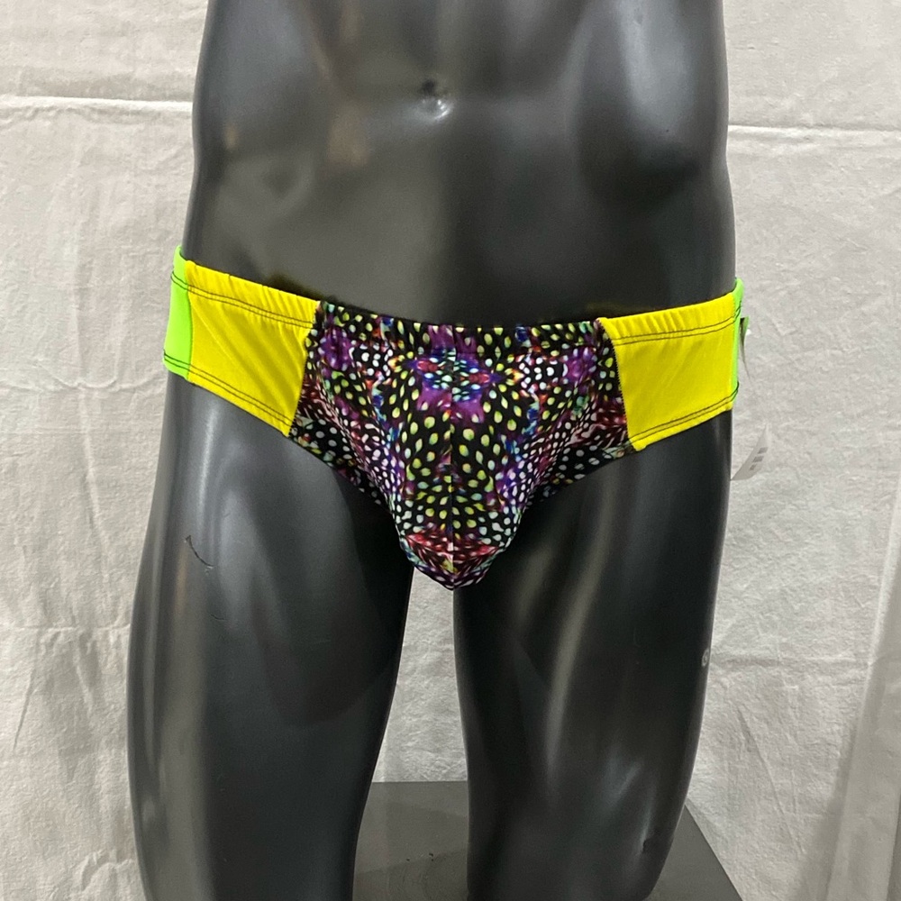 Men’s little boy blue swimwear